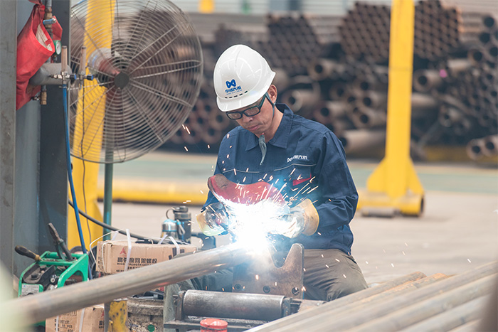 来宾网架焊接车间